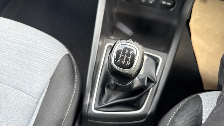 Hyundai i20 1.2 SE 5dr Petrol Hatchback